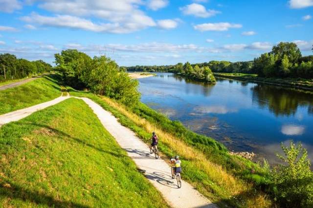 Hbergement pour cyclistes le long de la Loire  Vlo